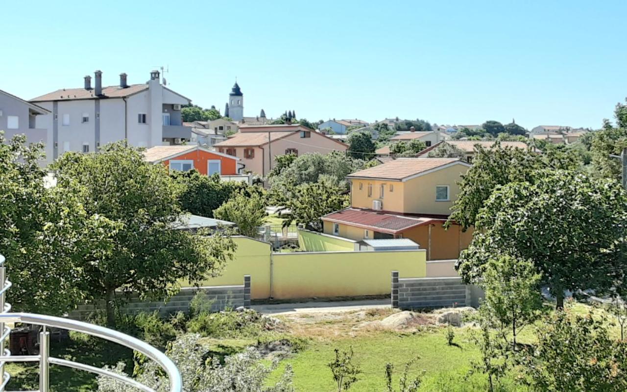 Appartments D&D Peroj Exterior photo