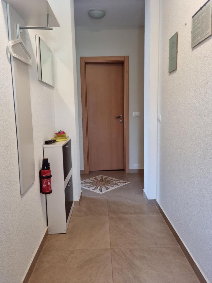 Appartments D&D Peroj Exterior photo